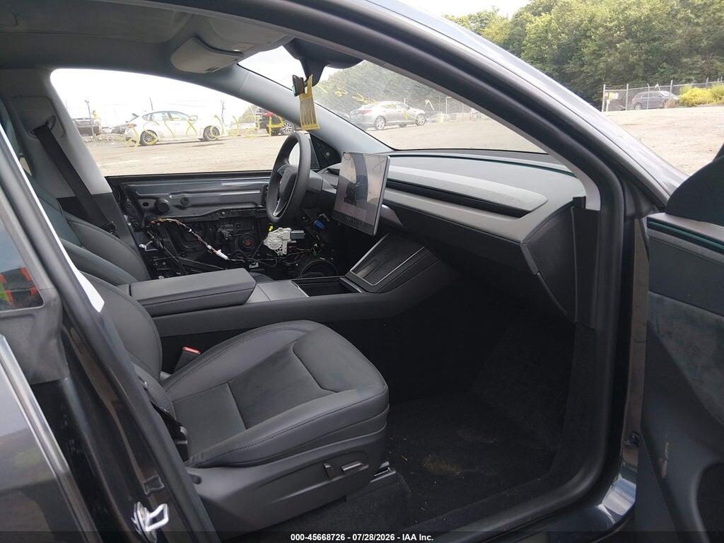 7SAYGDEEXTF388938 2026 TESLA MODEL Y photo no. 5