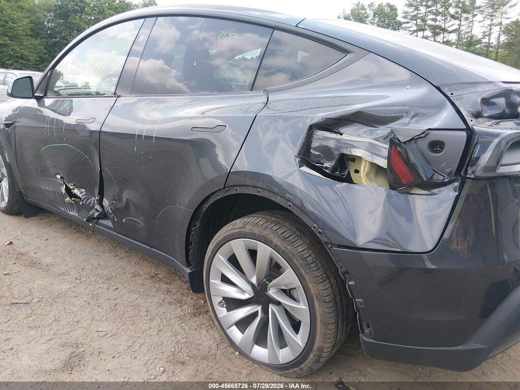 7SAYGDEEXTF388938 2026 TESLA MODEL Y photo no. 6