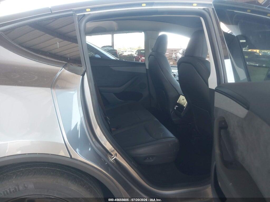 7SAYGDEE2TF404856 2026 TESLA MODEL Y photo no. 8
