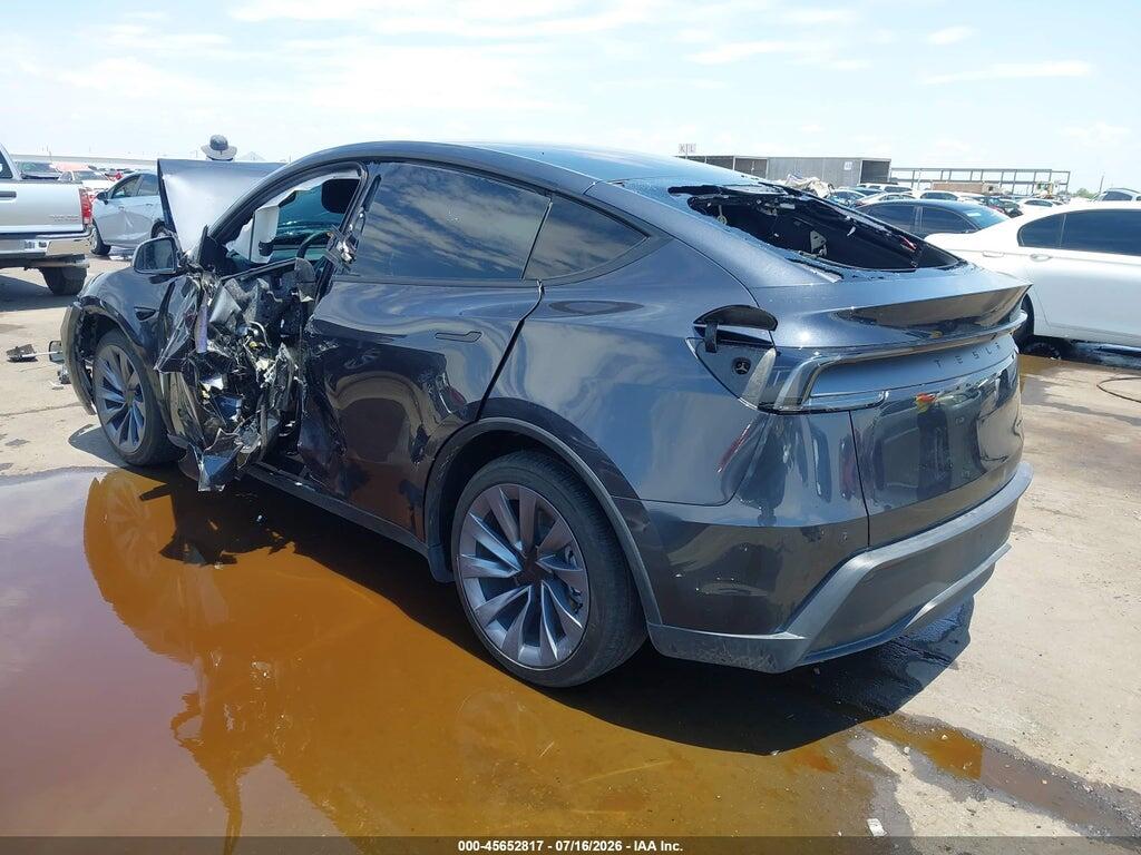 7SAYGDEE0TF577761 2026 TESLA MODEL Y photo no. 3