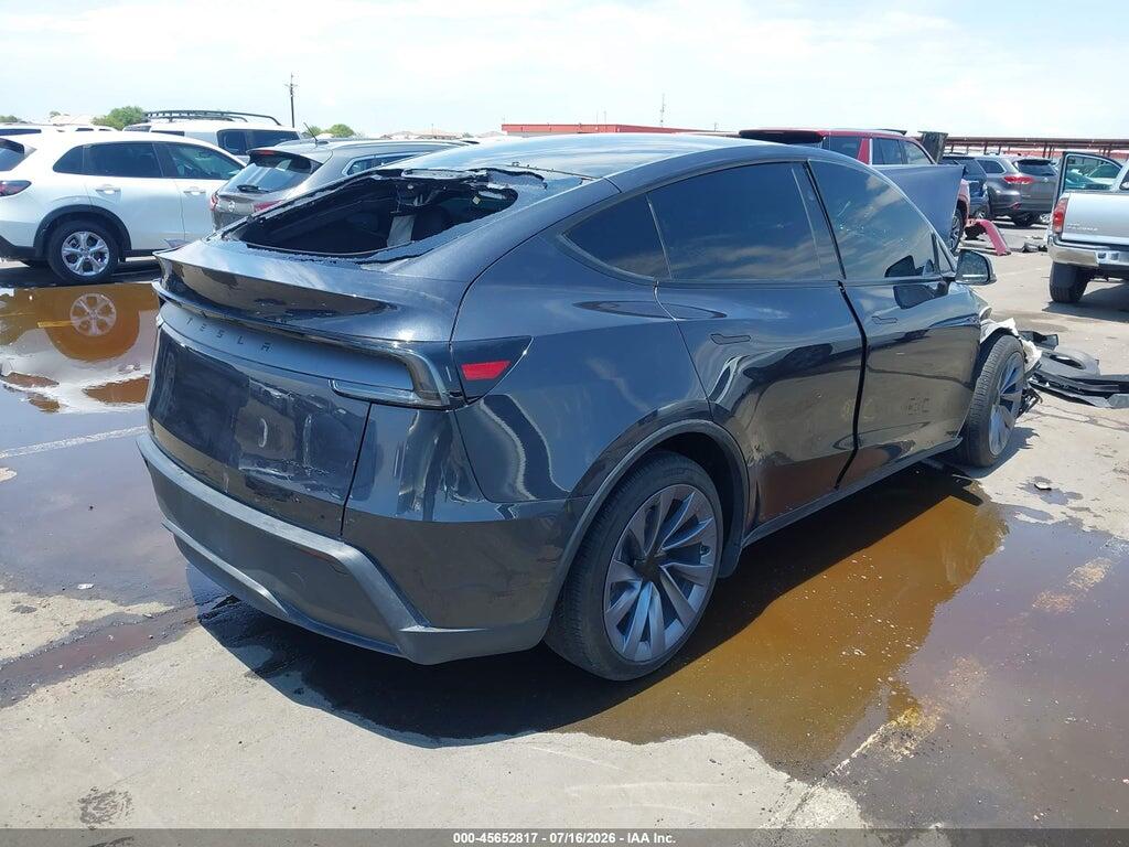 7SAYGDEE0TF577761 2026 TESLA MODEL Y photo no. 4