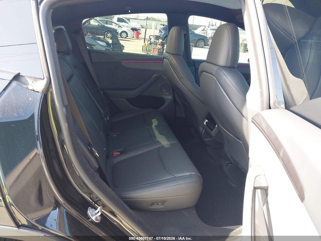7SAYGDED6TF661140 2026 TESLA MODEL Y photo no. 8