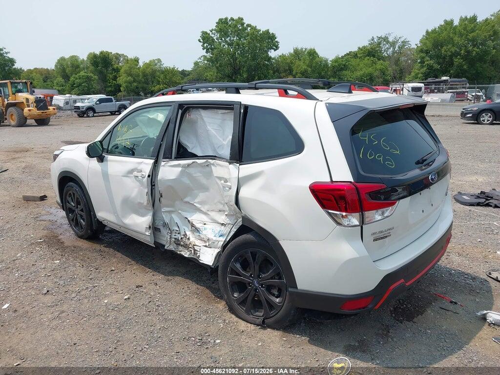JF2SKAGC8RH467787 2024 SUBARU FORESTER photo no. 3