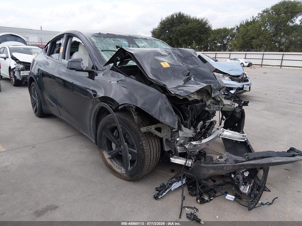 7SAYGDEDXTA611175 2026 TESLA MODEL Y photo no. 1