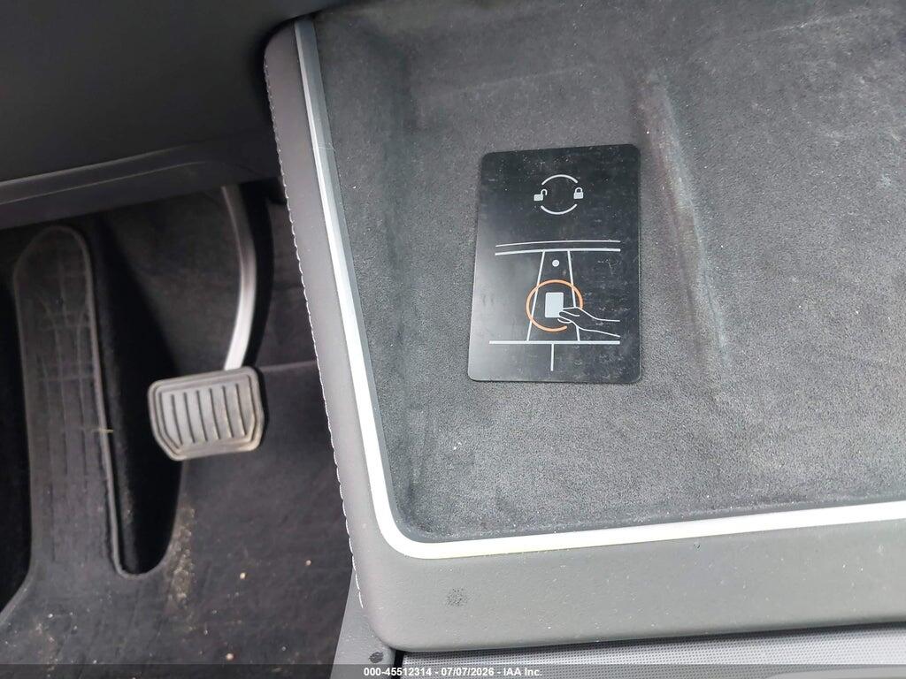 7SAYGDEEXTF391242 2026 TESLA MODEL Y photo no. 11