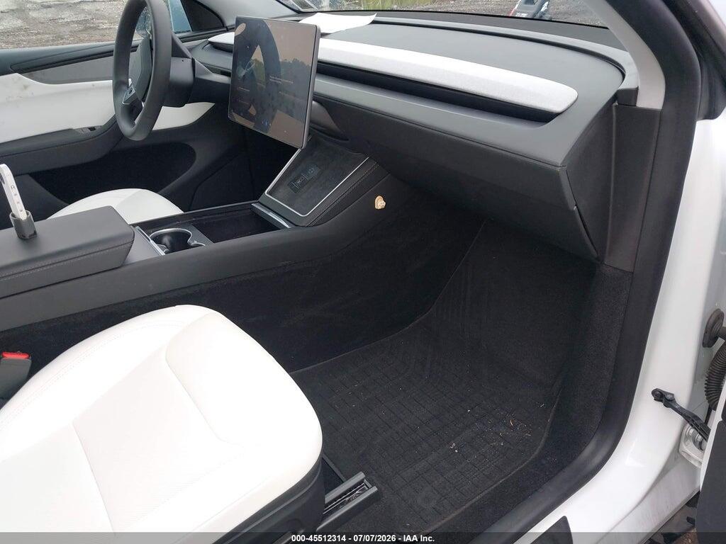 7SAYGDEEXTF391242 2026 TESLA MODEL Y photo no. 5