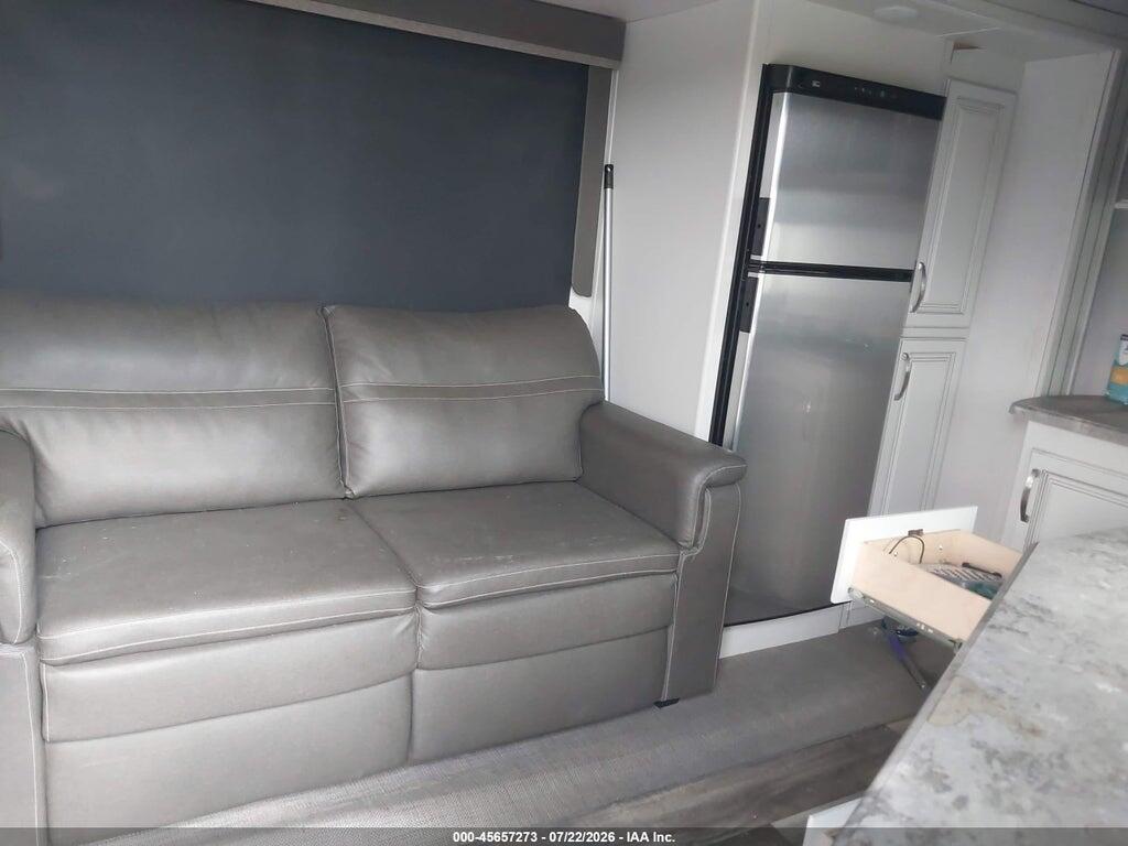4YDFCGL27PL500153 2023 KEYSTONE RV COUGAR photo no. 5