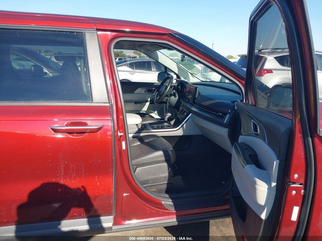 KNDNB4H3XP6237706 2023 KIA CARNIVAL MPV photo no. 5