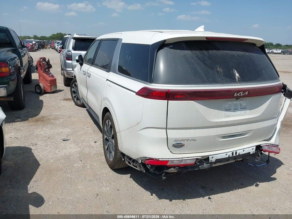 KNDNC5H31P6300744 2023 KIA CARNIVAL MPV photo no. 3