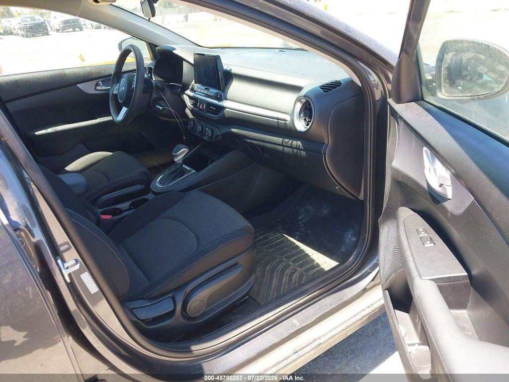 3KPF24AD9PE521233 2023 KIA FORTE photo no. 5