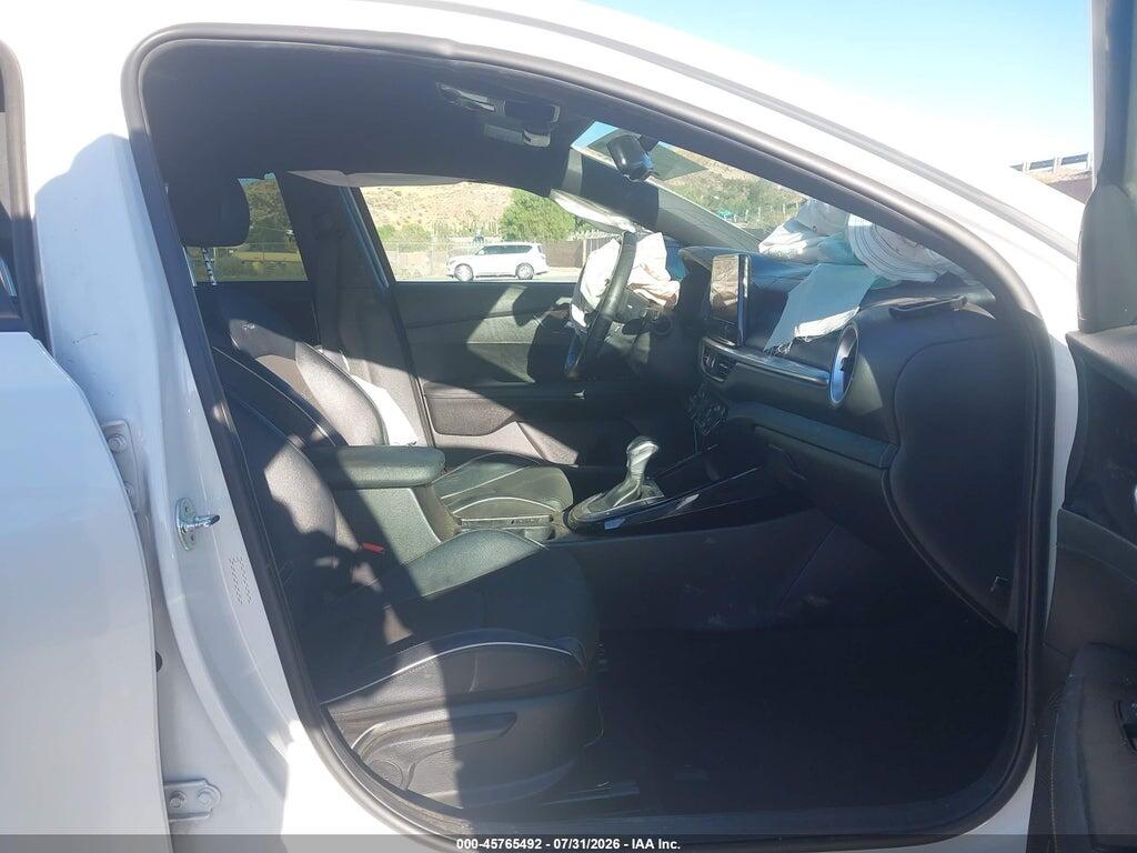3KPF54AD2PE602839 2023 KIA FORTE photo no. 5