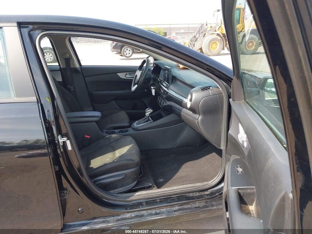 3KPF24AD4PE686591 2023 KIA FORTE photo no. 5
