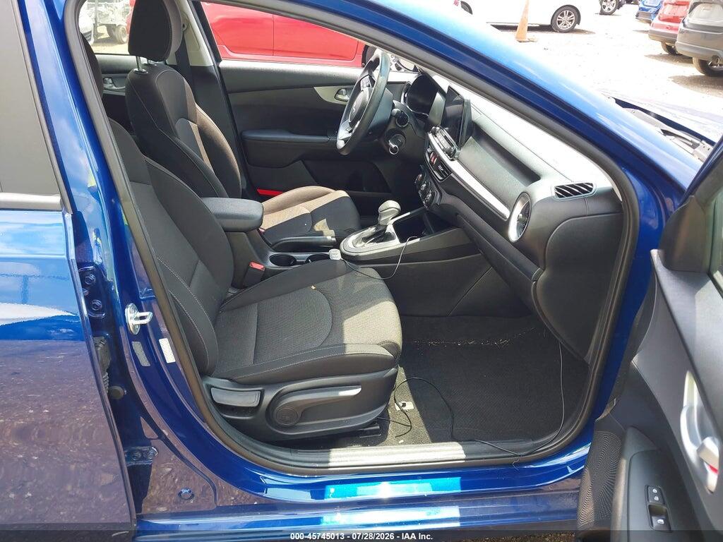 3KPF24AD7PE602747 2023 KIA FORTE photo no. 5