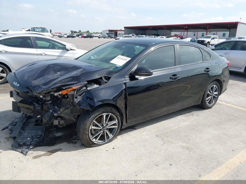 3KPF24AD1PE548670 2023 KIA FORTE photo no. 2
