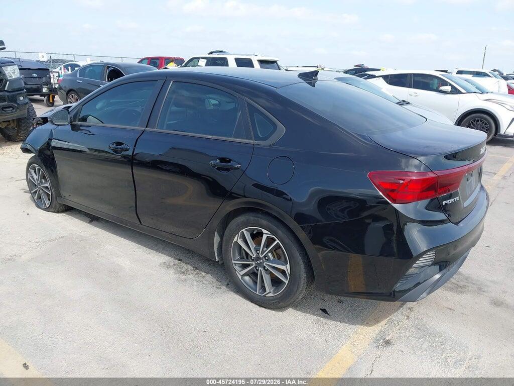 3KPF24AD1PE548670 2023 KIA FORTE photo no. 3