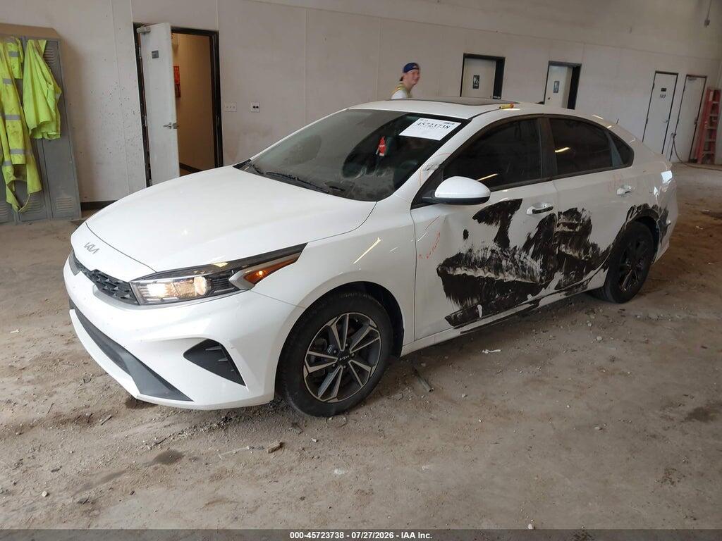3KPF24AD5PE665829 2023 KIA FORTE photo no. 2