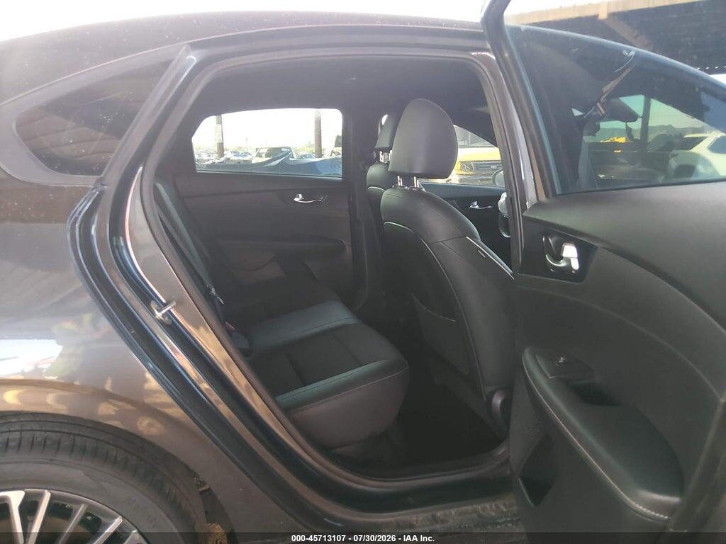3KPF54AD3PE642735 2023 KIA FORTE photo no. 8