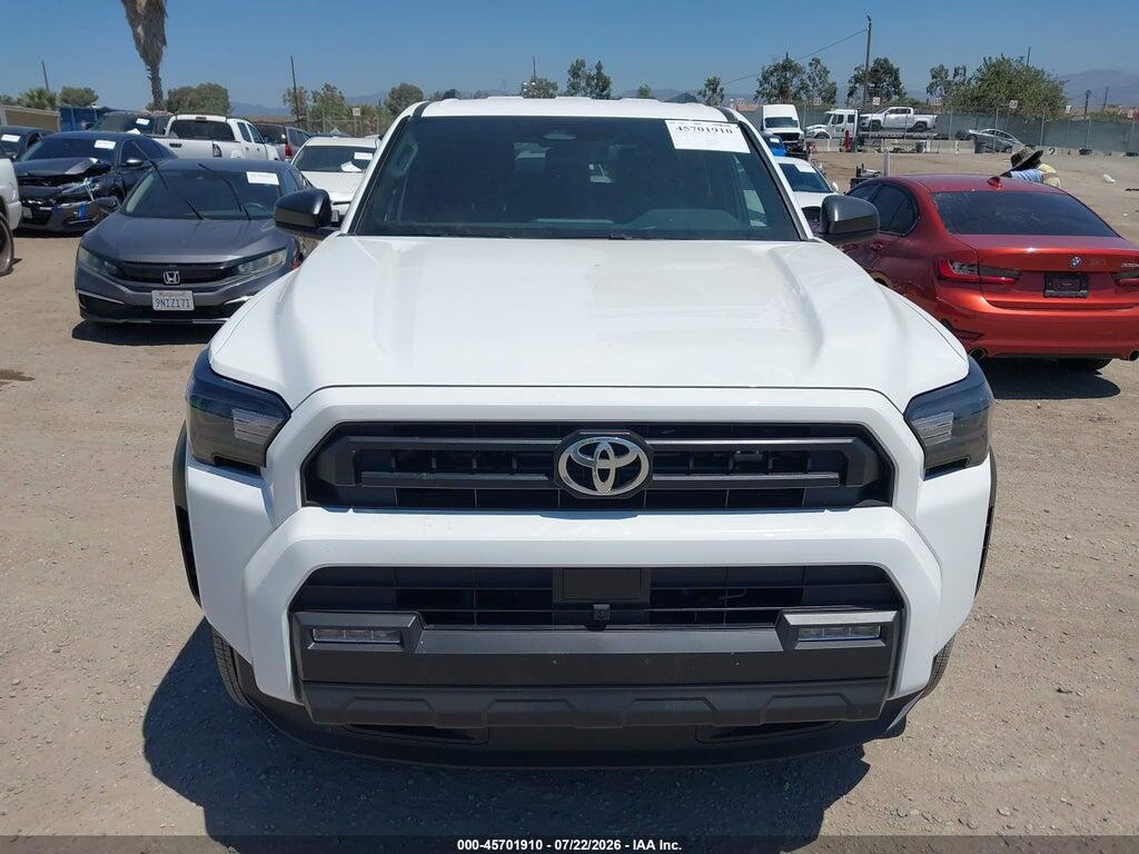 JTEVA5BR8T5111944 2026 TOYOTA 4RUNNER photo no. 11