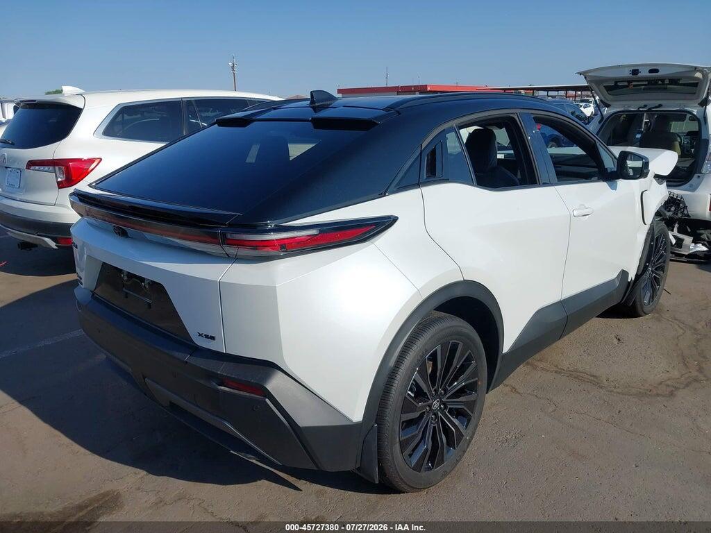 JTMAAAAD2TJ006115 2026 TOYOTA C-HR photo no. 4