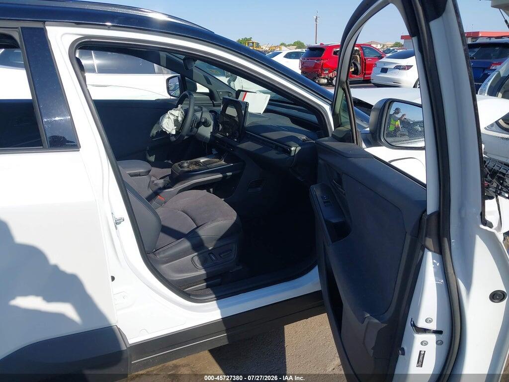 JTMAAAAD2TJ006115 2026 TOYOTA C-HR photo no. 5