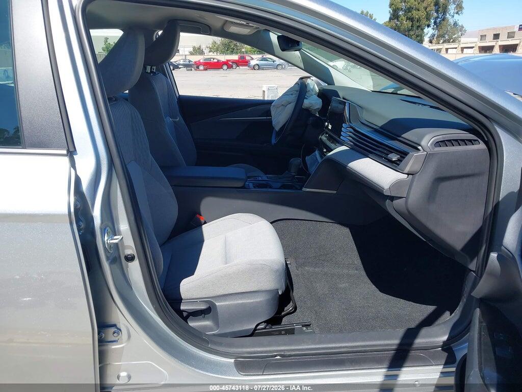 4T1DAACKXTU661092 2026 TOYOTA CAMRY photo no. 5