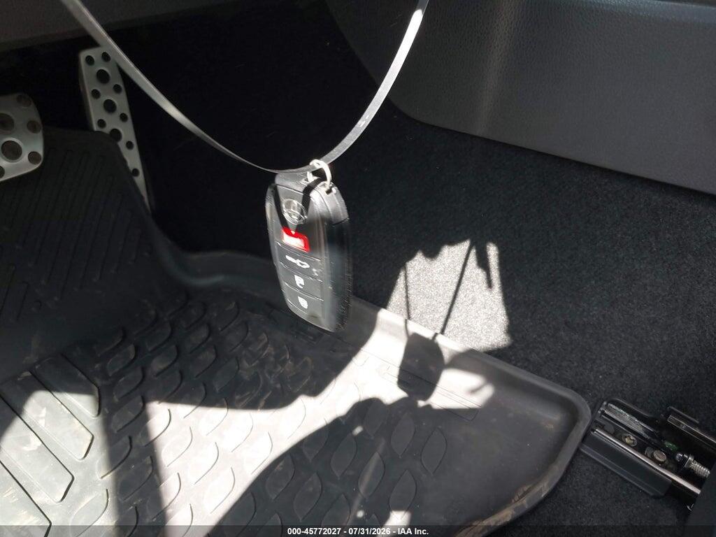 4T1DAACK0TU743073 2026 TOYOTA CAMRY photo no. 11