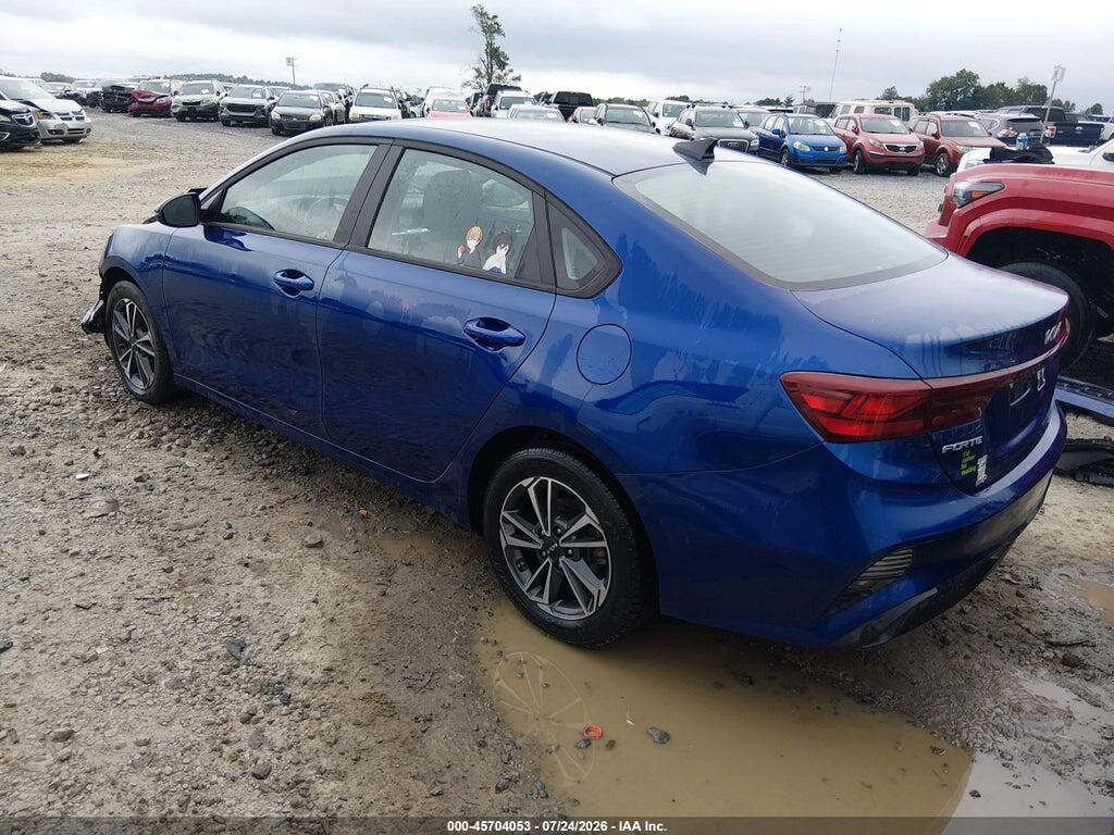 3KPF24AD4PE613236 2023 KIA FORTE photo no. 3