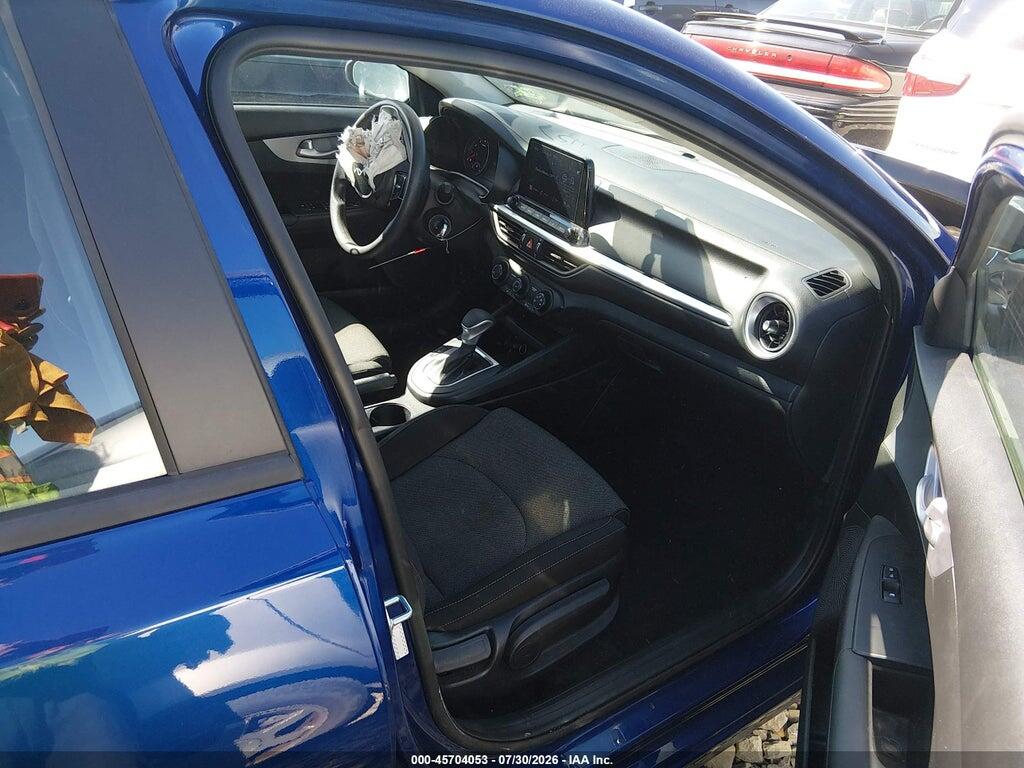 3KPF24AD4PE613236 2023 KIA FORTE photo no. 5