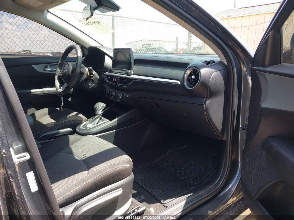 3KPF24AD7PE623985 2023 KIA FORTE photo no. 5