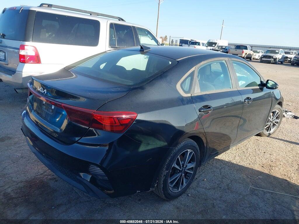 3KPF24AD2PE549794 2023 KIA FORTE photo no. 4