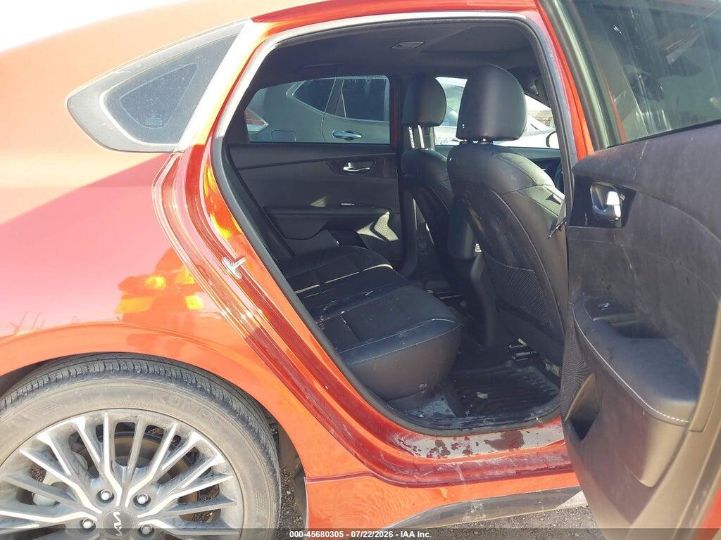 3KPF54ADXPE658902 2023 KIA FORTE photo no. 8