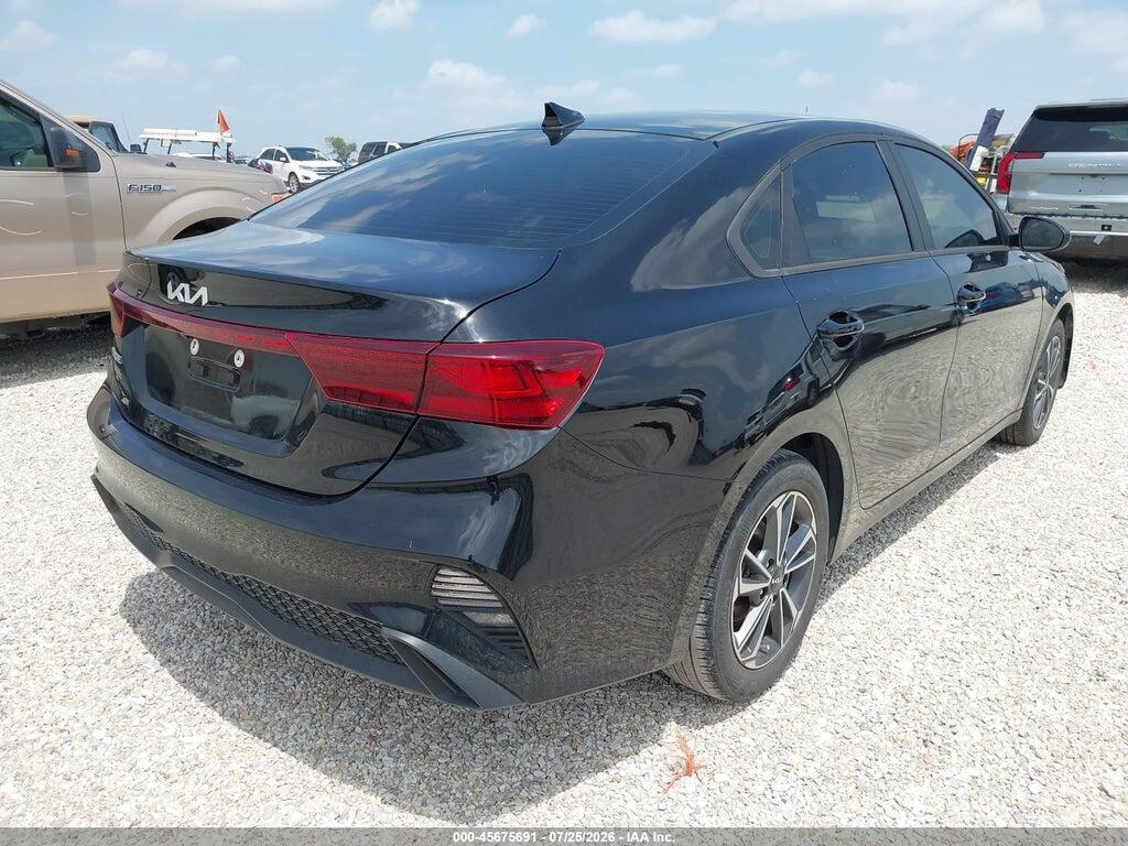 3KPF24AD4PE526209 2023 KIA FORTE photo no. 4