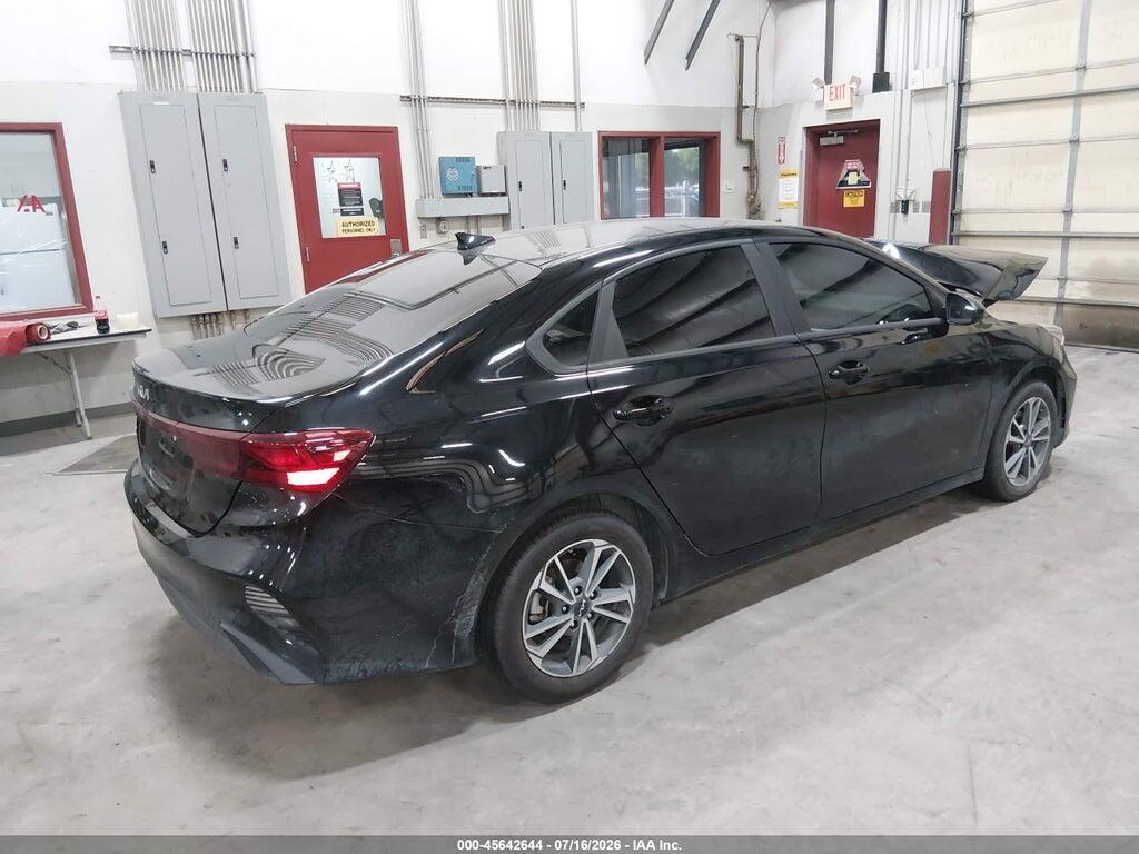 3KPF24AD5PE650960 2023 KIA FORTE photo no. 4