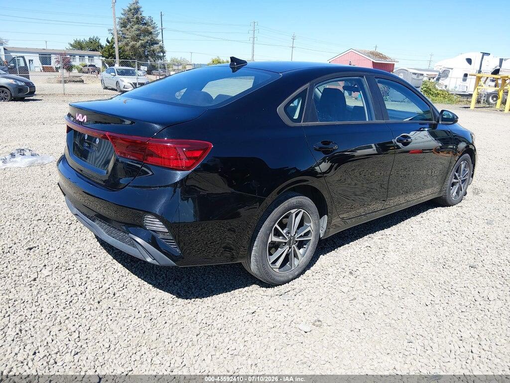 3KPF24AD2PE558446 2023 KIA FORTE photo no. 4