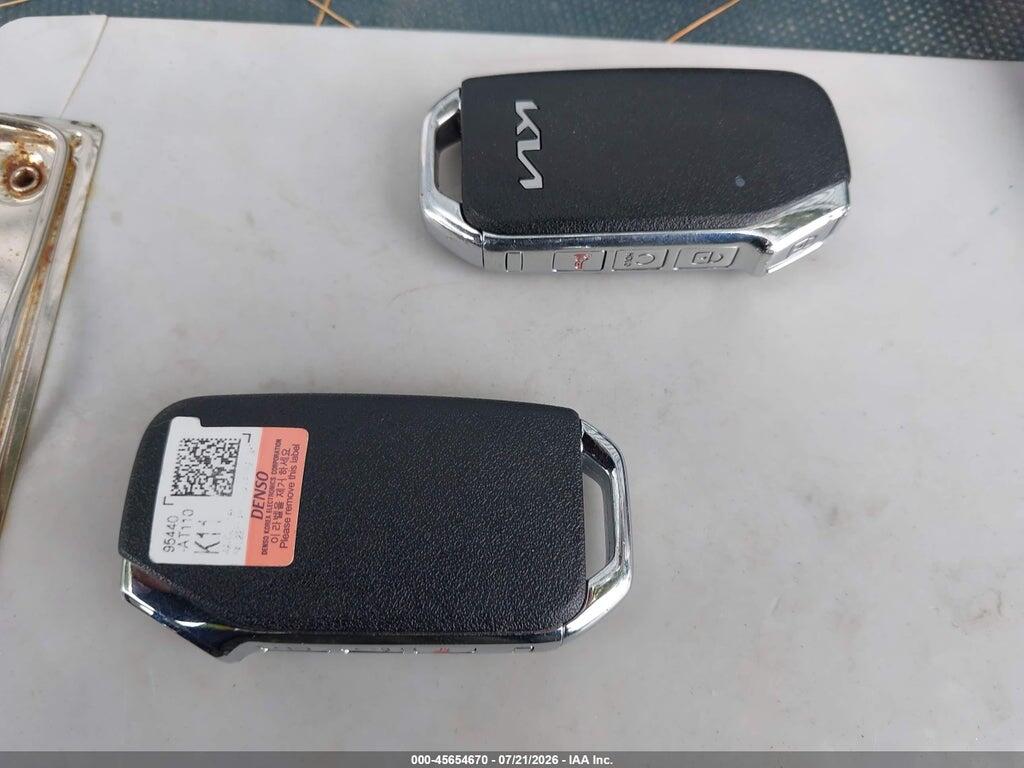 KNDCR3LE7P5070376 2023 KIA NIRO photo no. 11