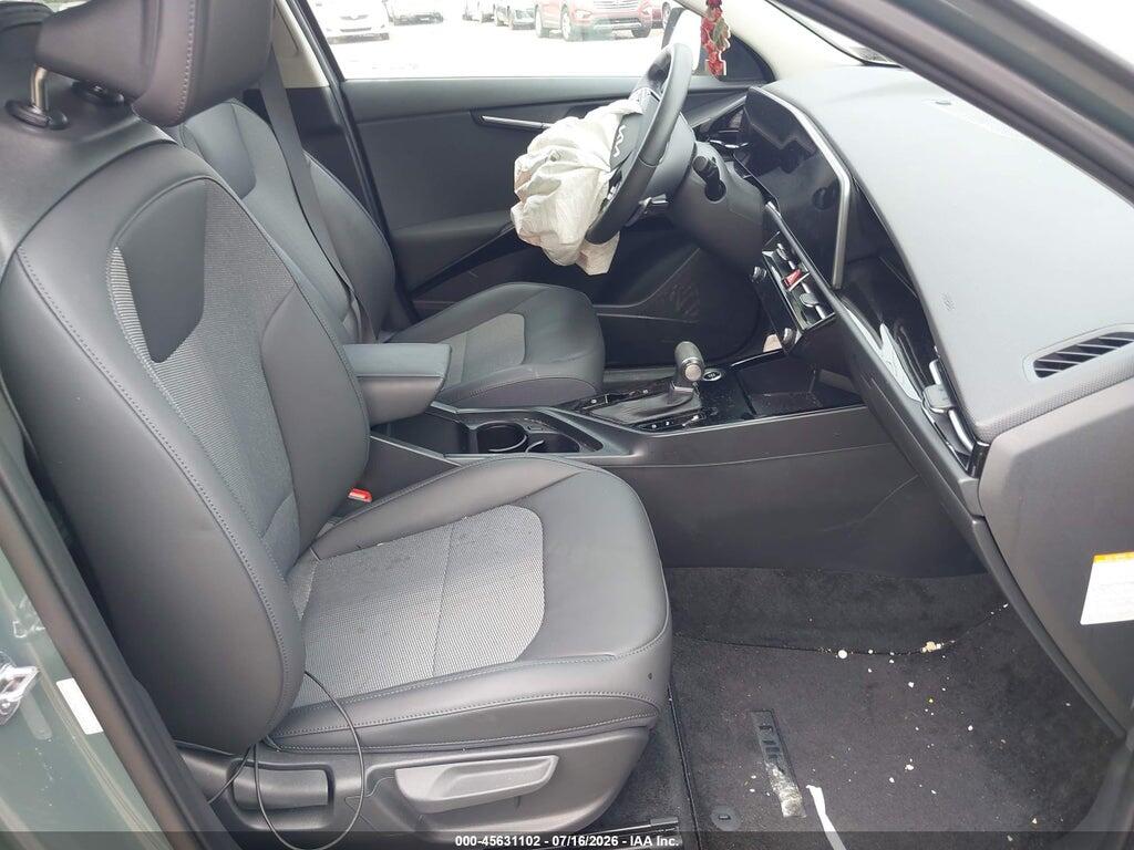 KNDCR3LE0P5118039 2023 KIA NIRO photo no. 5