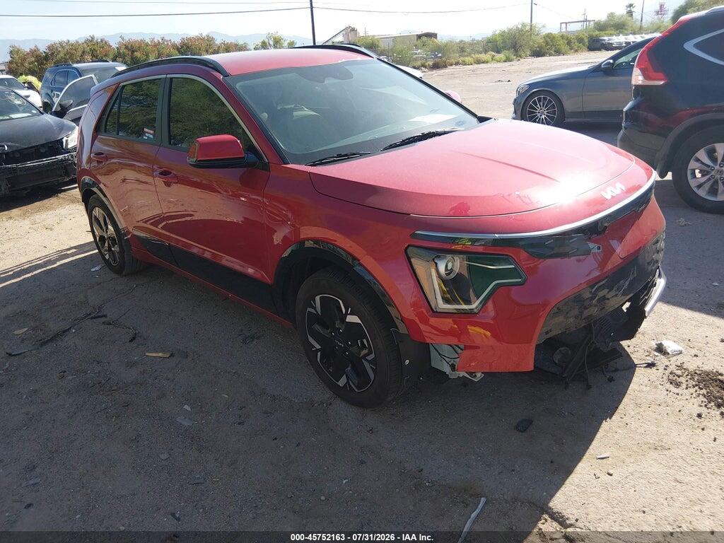KNDCR3L18P5032054 2023 KIA NIRO EV photo no. 1