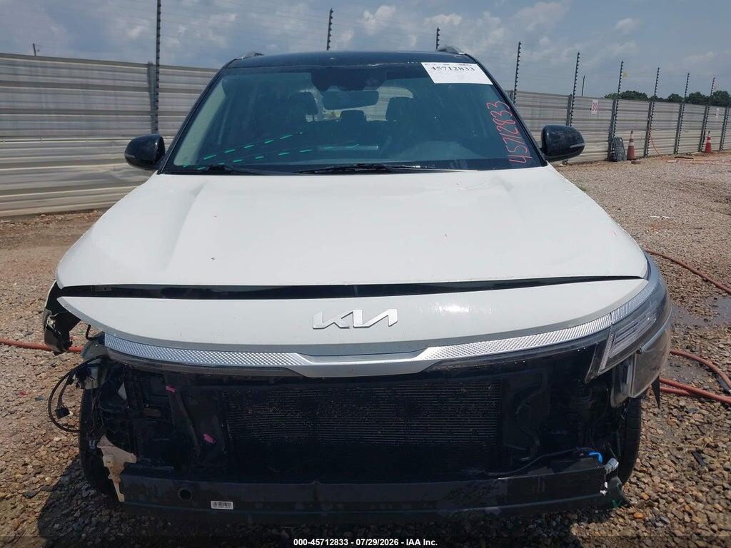KNDEU2AAXP7398218 2023 KIA SELTOS photo no. 12