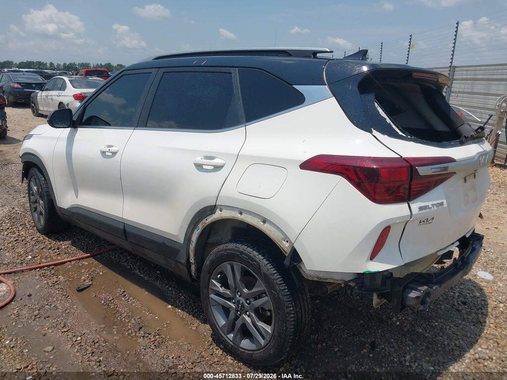 KNDEU2AAXP7398218 2023 KIA SELTOS photo no. 3