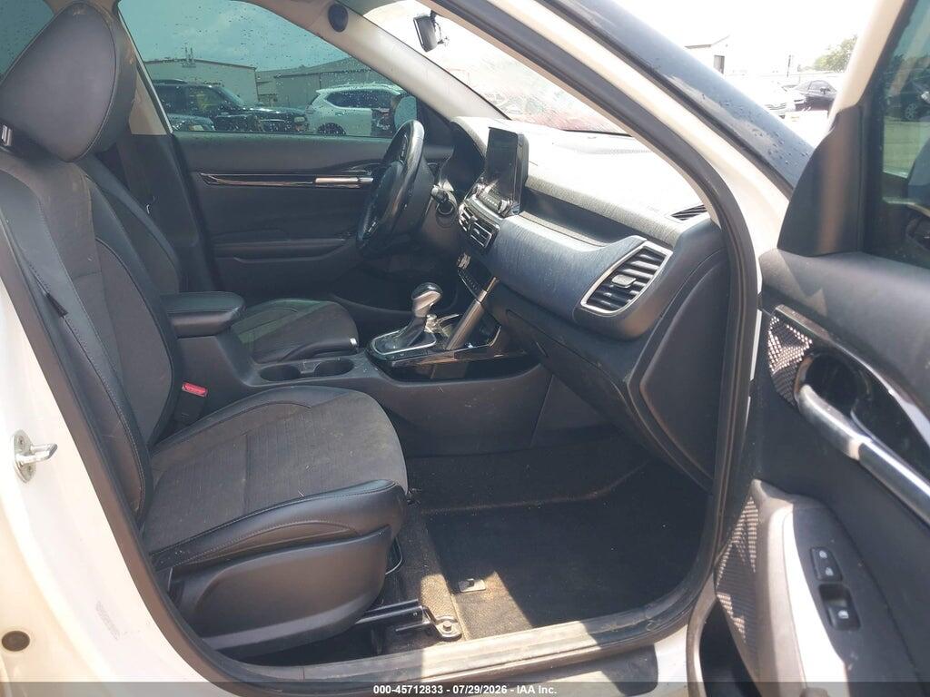KNDEU2AAXP7398218 2023 KIA SELTOS photo no. 5
