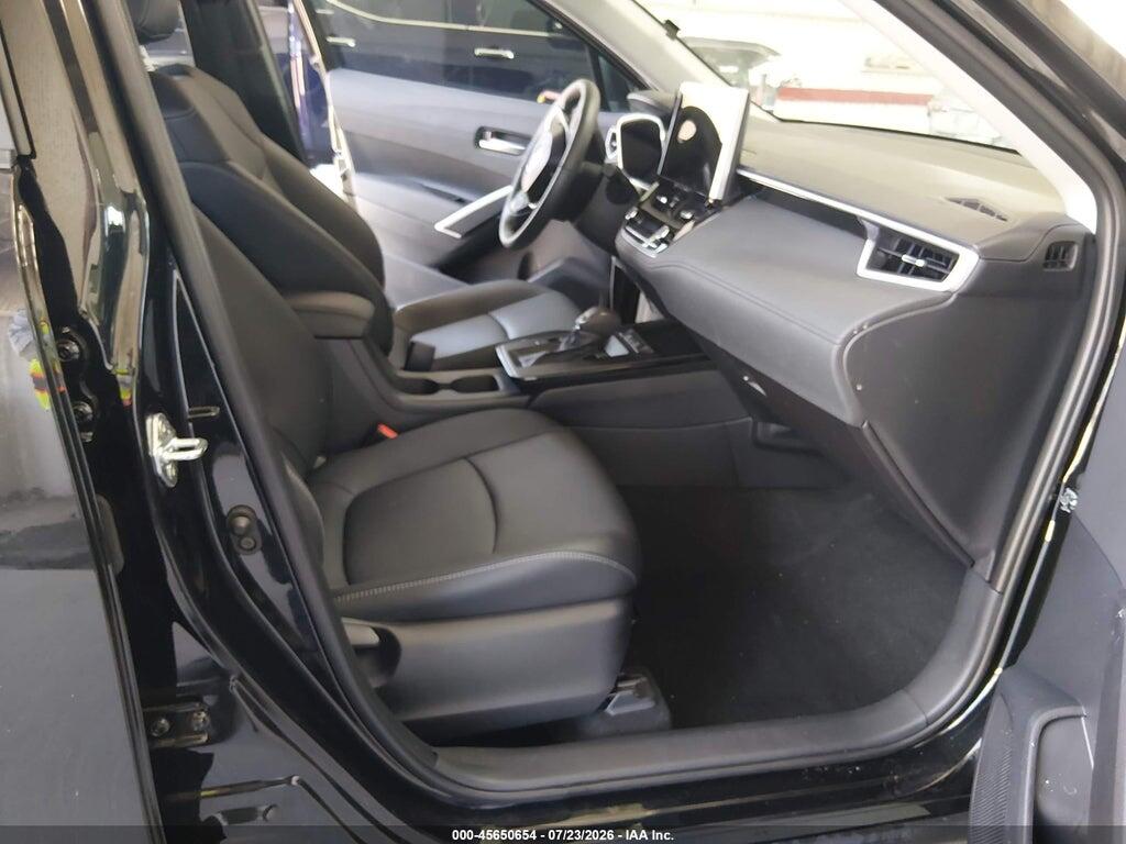 7MUDAABGXTV155113 2026 TOYOTA COROLLA CROSS photo no. 5