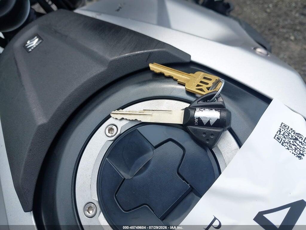 JS1EM13B5R7102289 2024 SUZUKI GSX800 photo no. 11