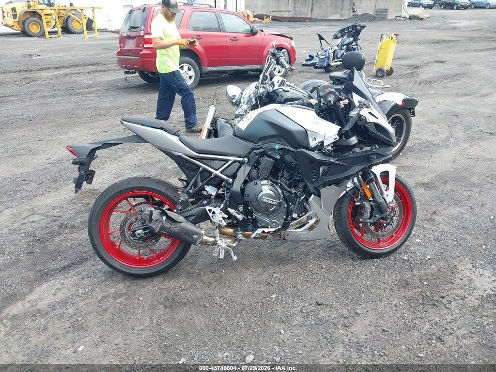JS1EM13B5R7102289 2024 SUZUKI GSX800 photo no. 12
