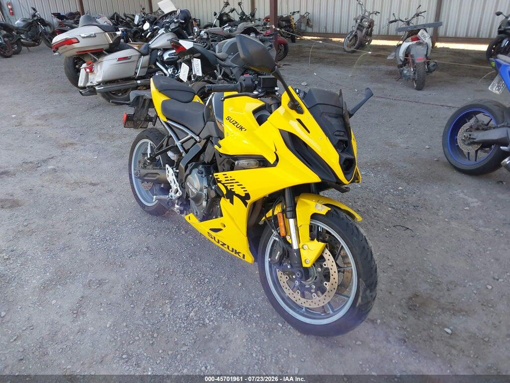 JS1EM13B1R7101740 2024 SUZUKI GSX800 photo no. 1