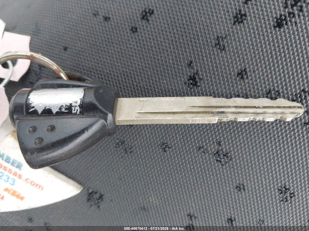 JS1GN7FA2R7100818 2024 SUZUKI GSX-R600 photo no. 11