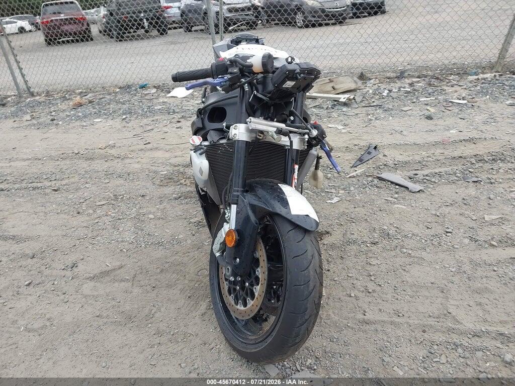 JS1GN7FA2R7100818 2024 SUZUKI GSX-R600 photo no. 5