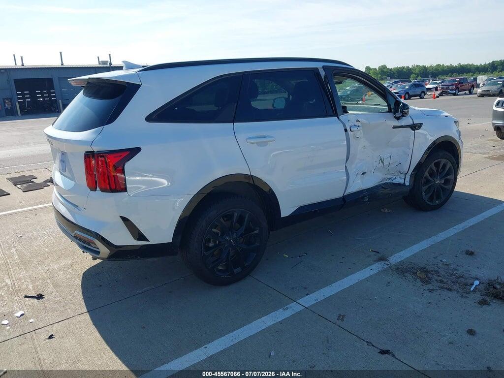 5XYRKDLF3PG198232 2023 KIA SORENTO photo no. 4