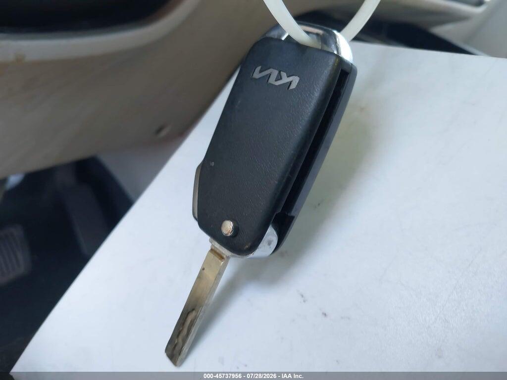 KNDJ23AU3P7846402 2023 KIA SOUL photo no. 11