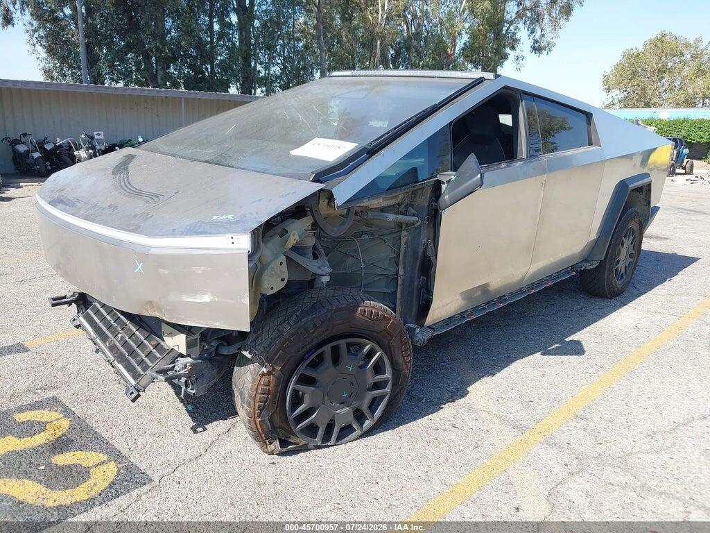 7G2CEHEE0RA009114 2024 TESLA CYBERTRUCK photo no. 2