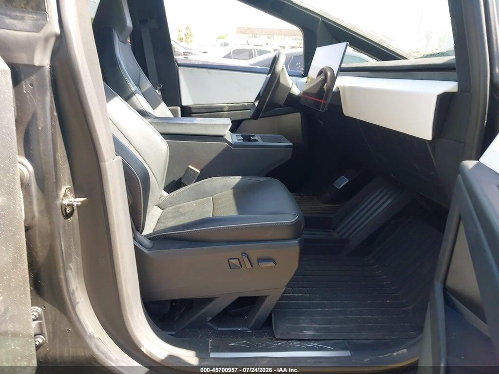 7G2CEHEE0RA009114 2024 TESLA CYBERTRUCK photo no. 5
